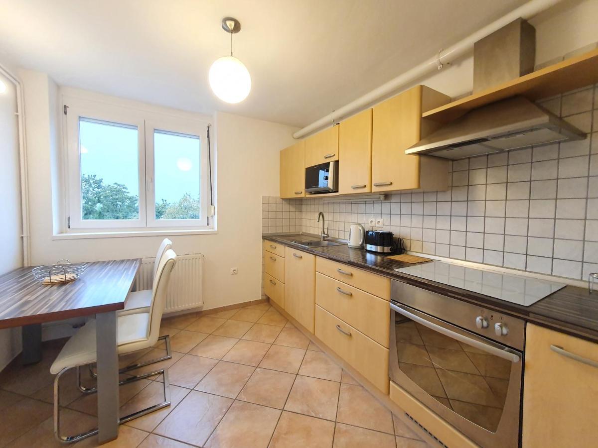 Studio Apartment Matic Tour As By Ljubljanica River Ljubljana Dış mekan fotoğraf